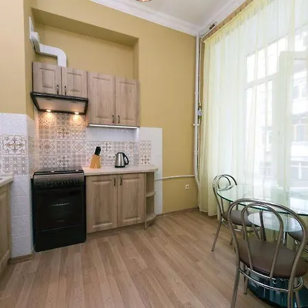 Большая Васильковская, 26, М. Льва Толстого Apartment